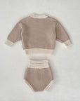 Neutrales Strickset