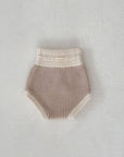 Neutrales Strickset