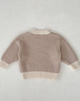 Neutrales Strickset