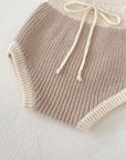 Neutrales Strickset