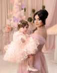 Holen Sie sich 100 $ Rabatt! Code: BIRTHDAY100 Bestseller: Rosa Geburtstagskleid mit Schmetterlingen