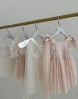 Mik & Me Exclusive - Flora Kleid & Haarspange Zartrosa
