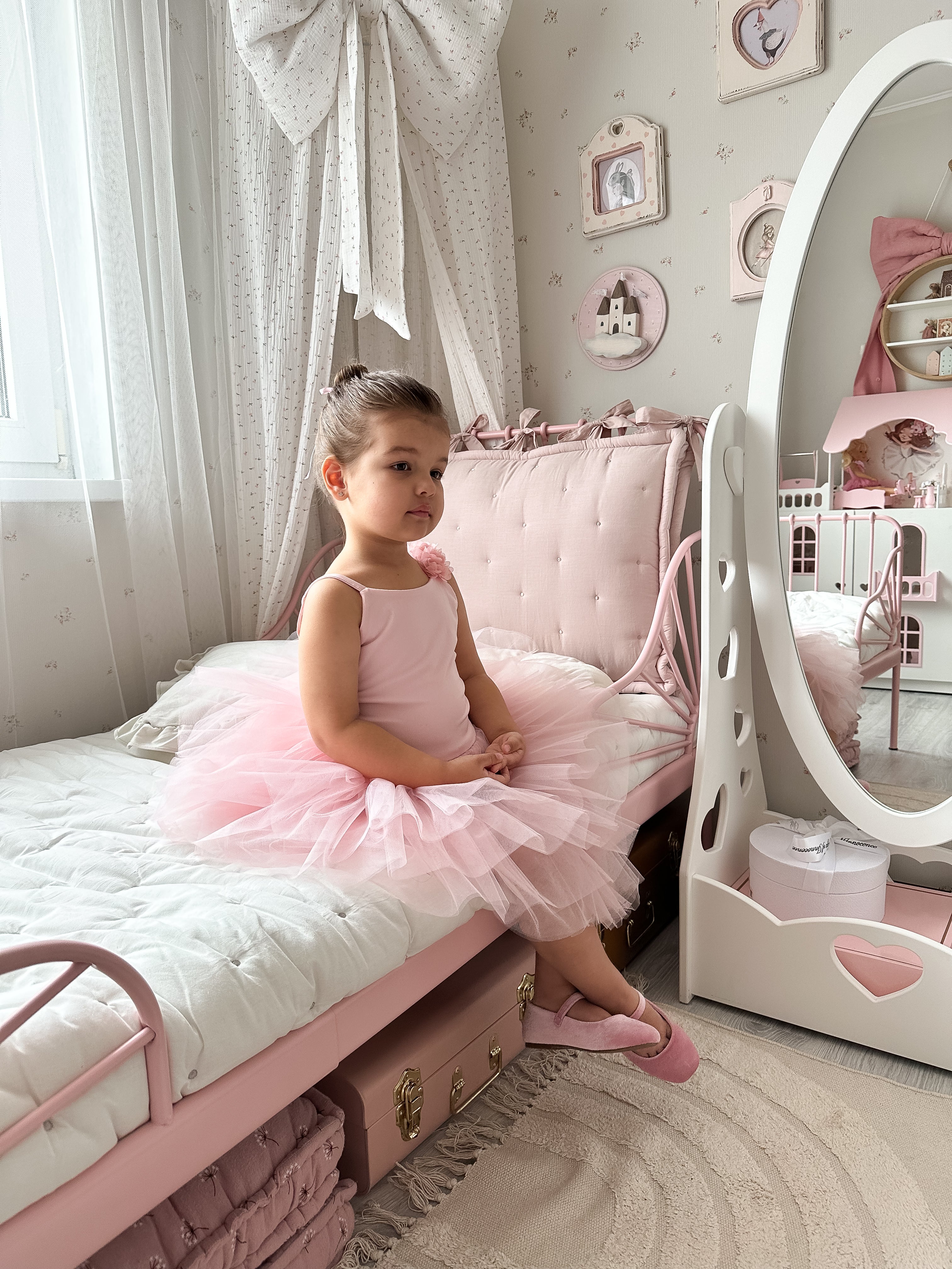 Luxuriöses handgefertigtes Schwanenprinzessinnenkleid