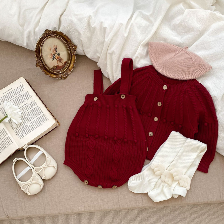 Neutrales Strickset für Mädchen (Rot und Weiß)