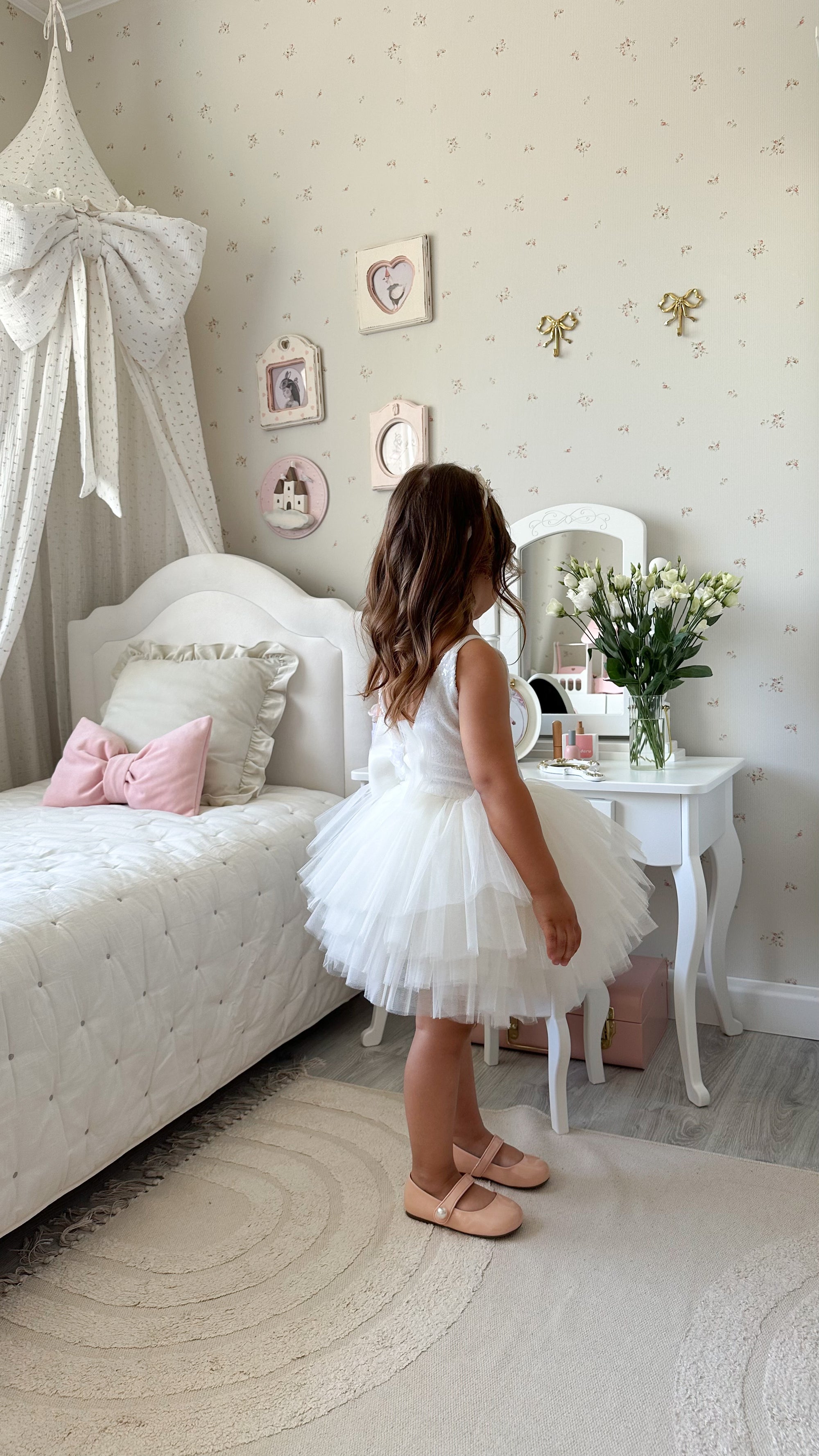 Swan princess dress - Made to order