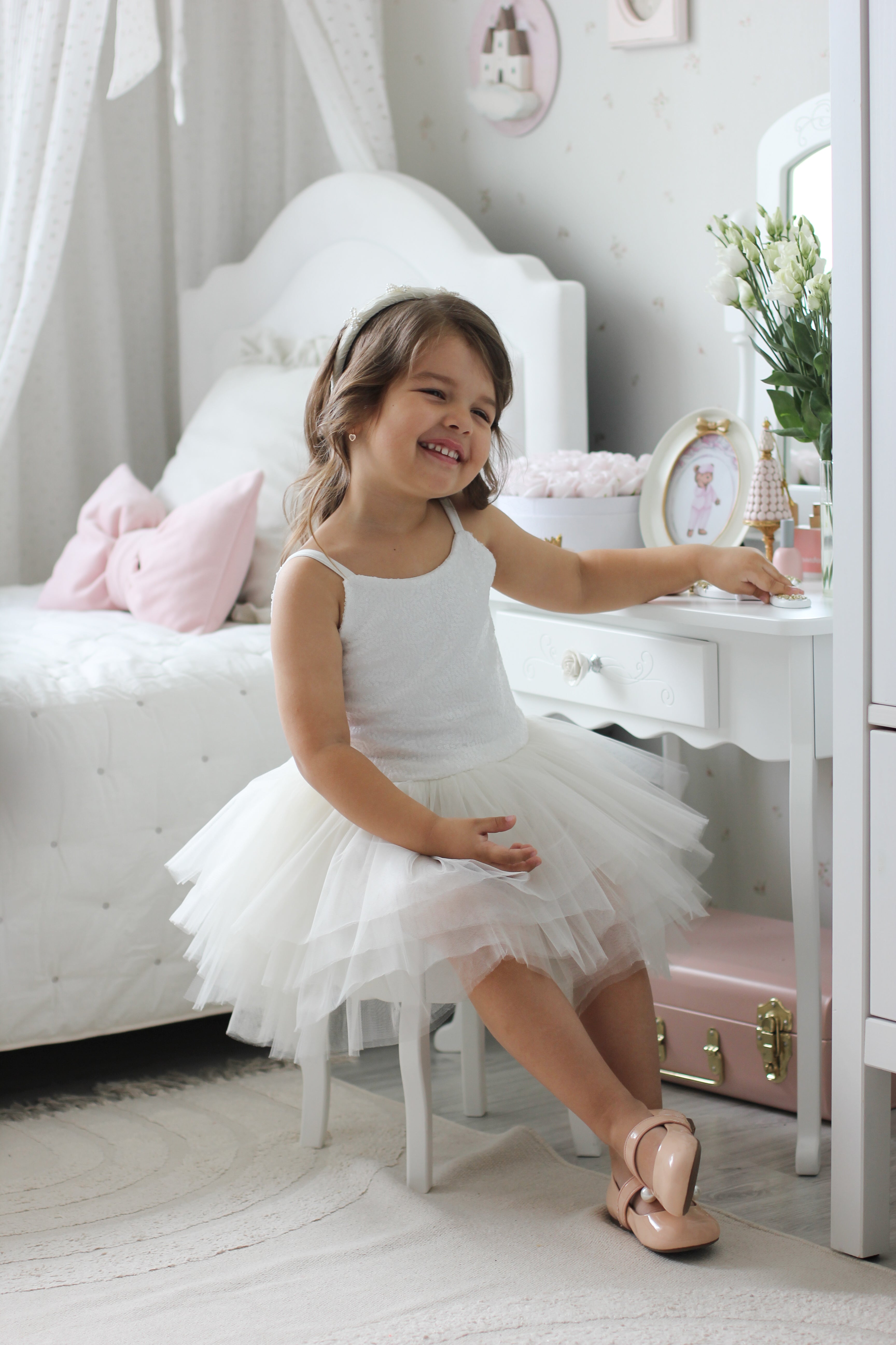 Luxuriöses handgefertigtes Kleid für besondere Anlässe