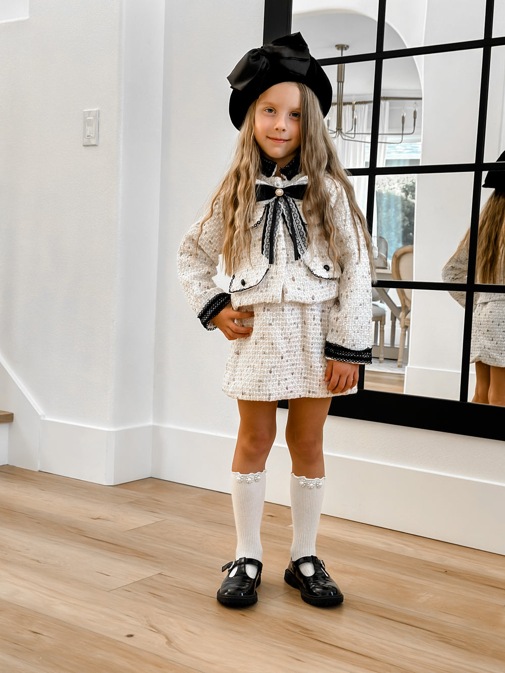 طقم تويد - أبيض