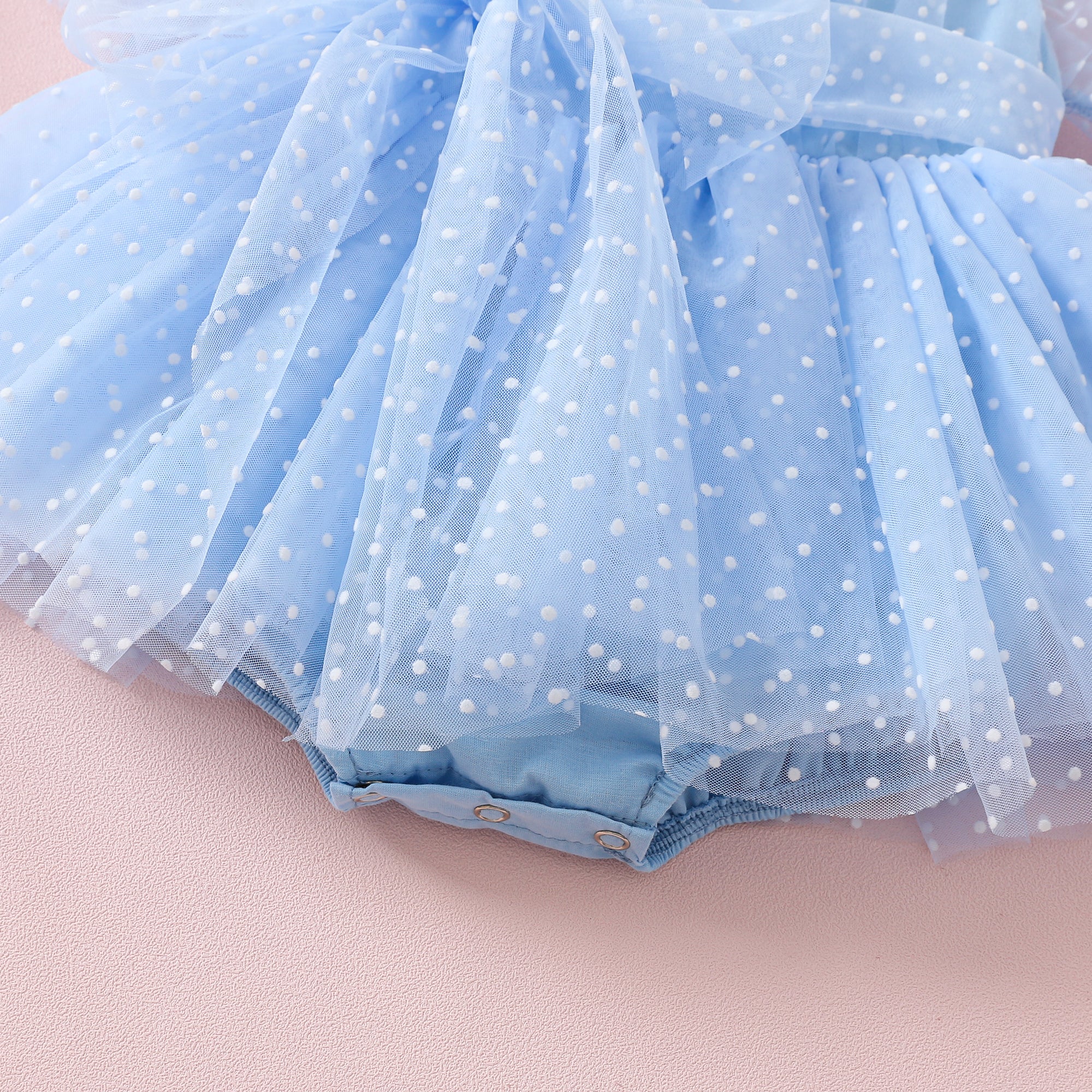 Party Stramplerkleid mit Schweizer Punkten