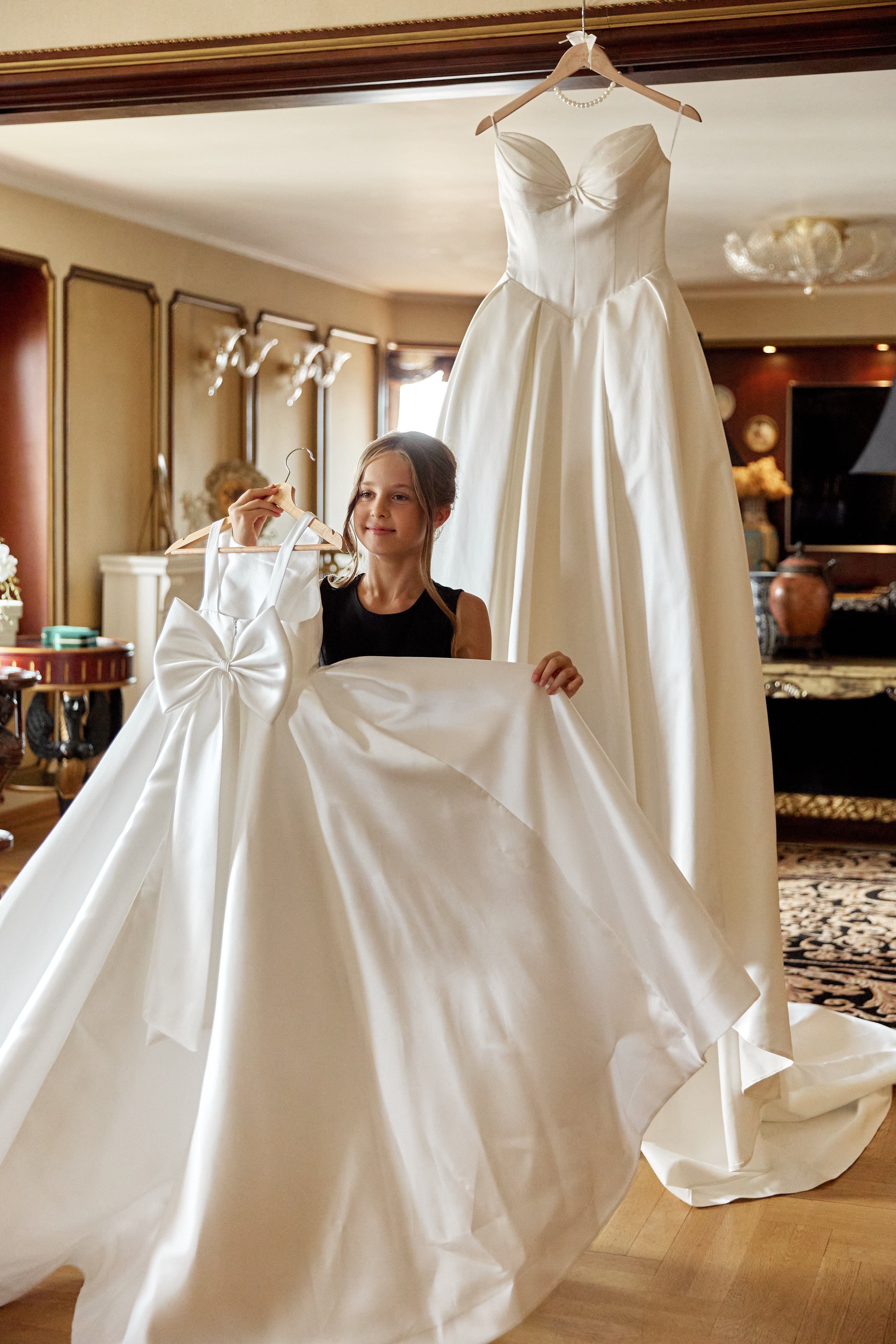 Sophia Mikado Blumenmädchenkleid (Auf Bestellung) Elfenbein