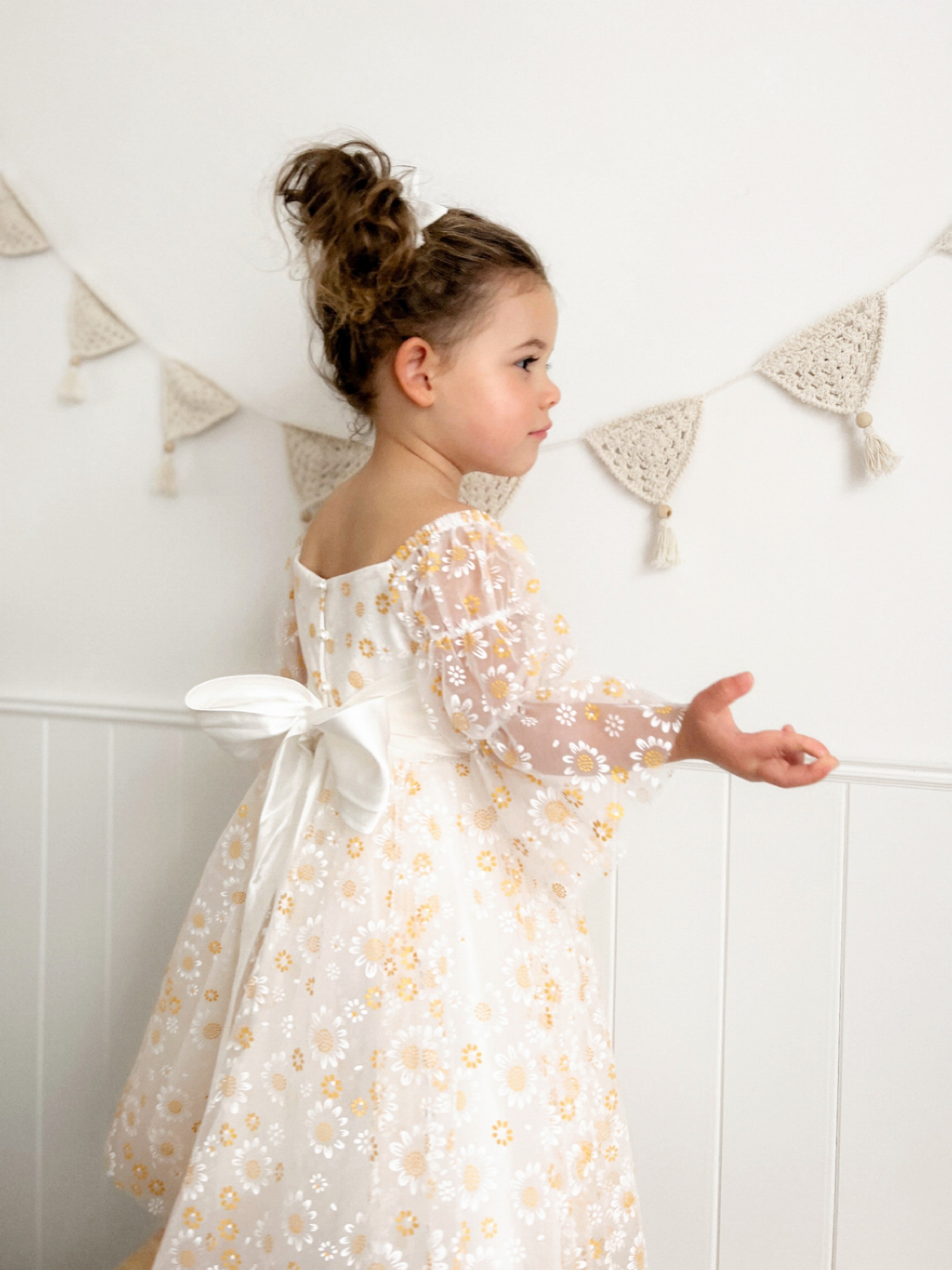 Luxuriöses Daisy Dreams-Kleid (Auf Bestellung gefertigt)