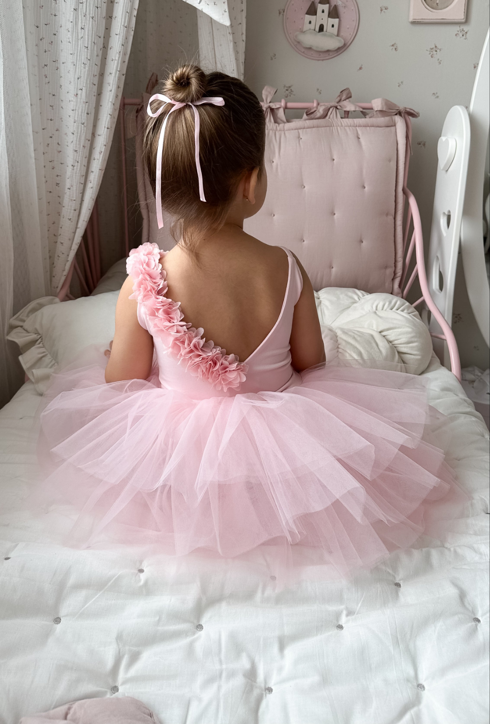 Luxuriöses handgefertigtes Schwanenprinzessinnenkleid