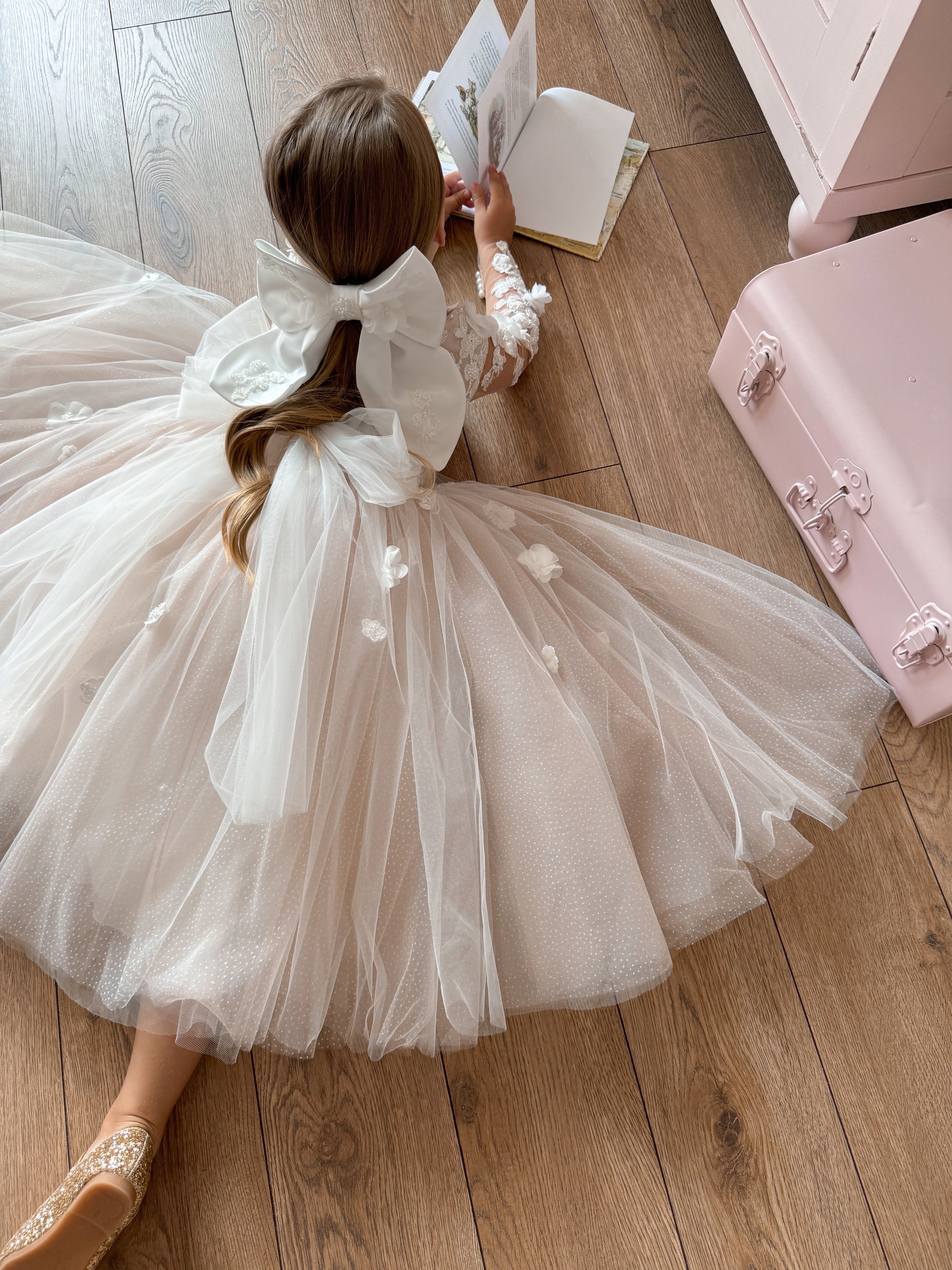 Handgemachte Haarschleife aus Spitze