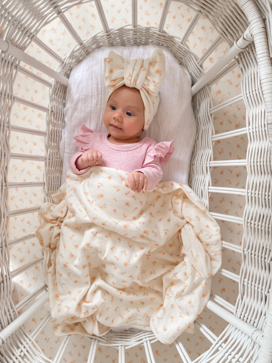 LOTTIE - STRETCH SWADDLE - Shipping to Australia Only