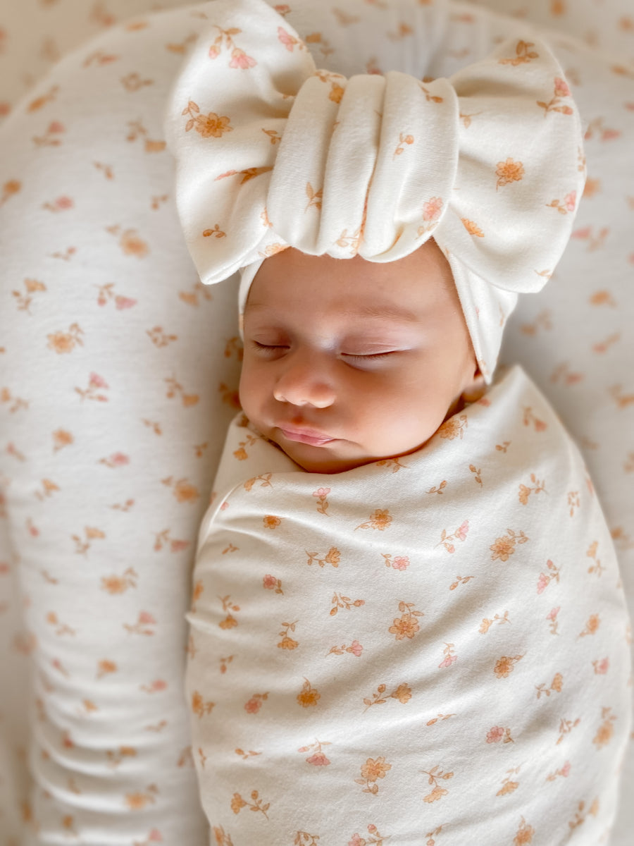 LOTTIE - STRETCH SWADDLE - Shipping to Australia Only