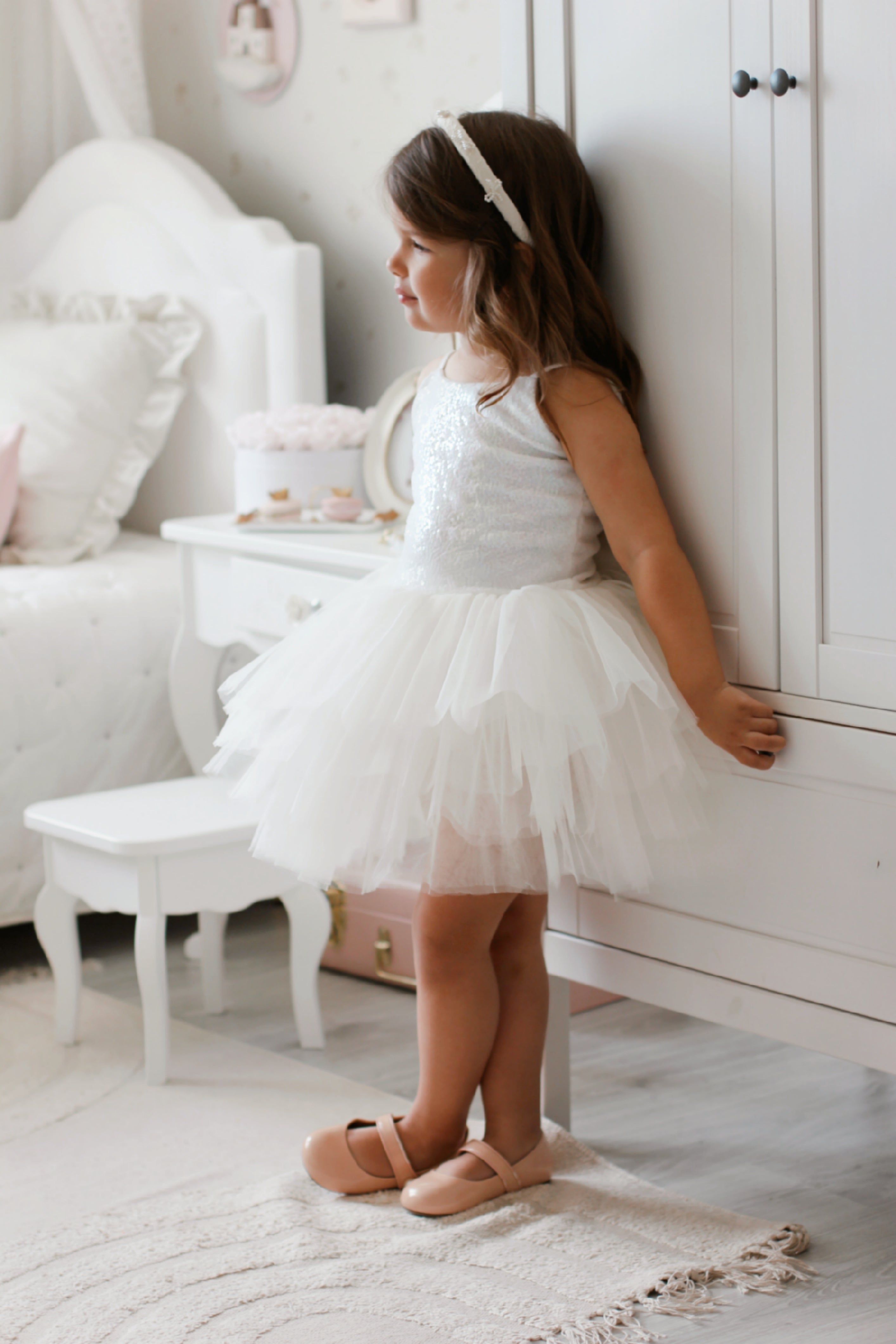 Luxuriöses handgefertigtes Kleid für besondere Anlässe