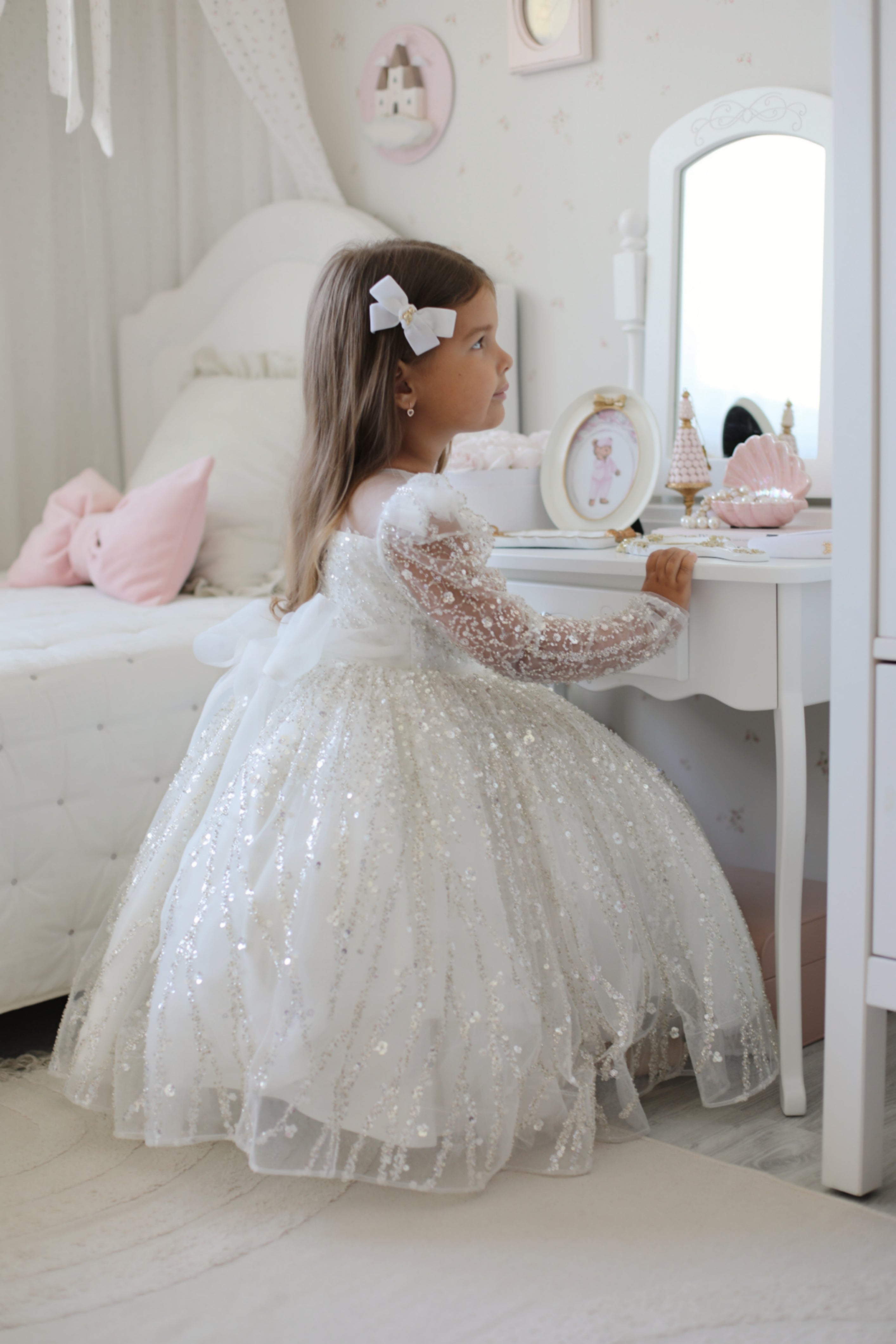 Lola Luxe-Kleid – Weiß (Auf Bestellung gefertigt)