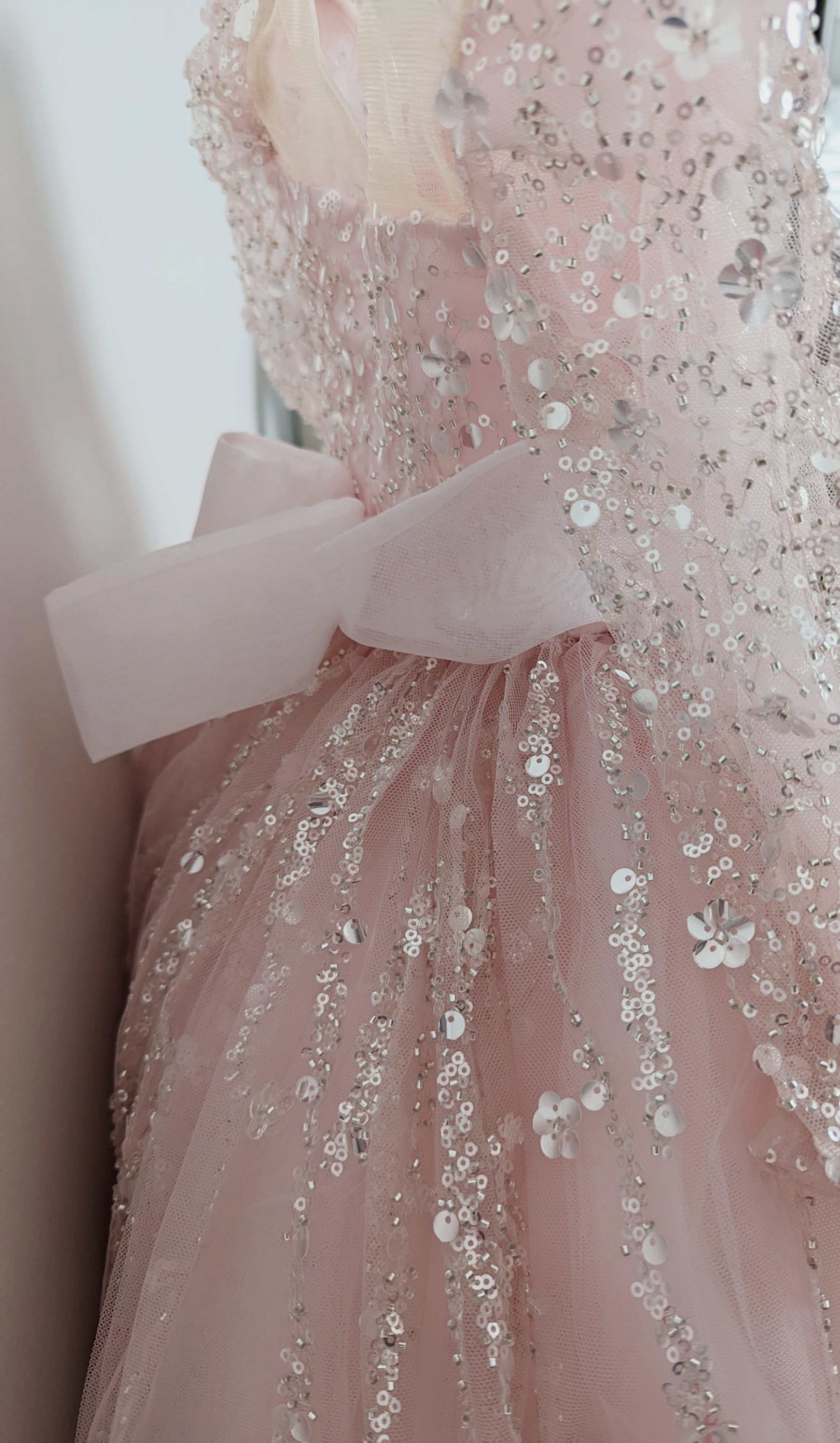 فستان لولا لوكس - وردي (حسب الطلب)