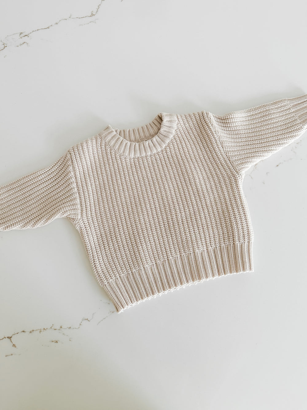 متماسكة مكتنزة