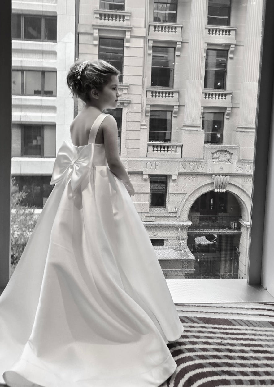 Sophia Mikado Blumenmädchenkleid (Auf Bestellung) Elfenbein