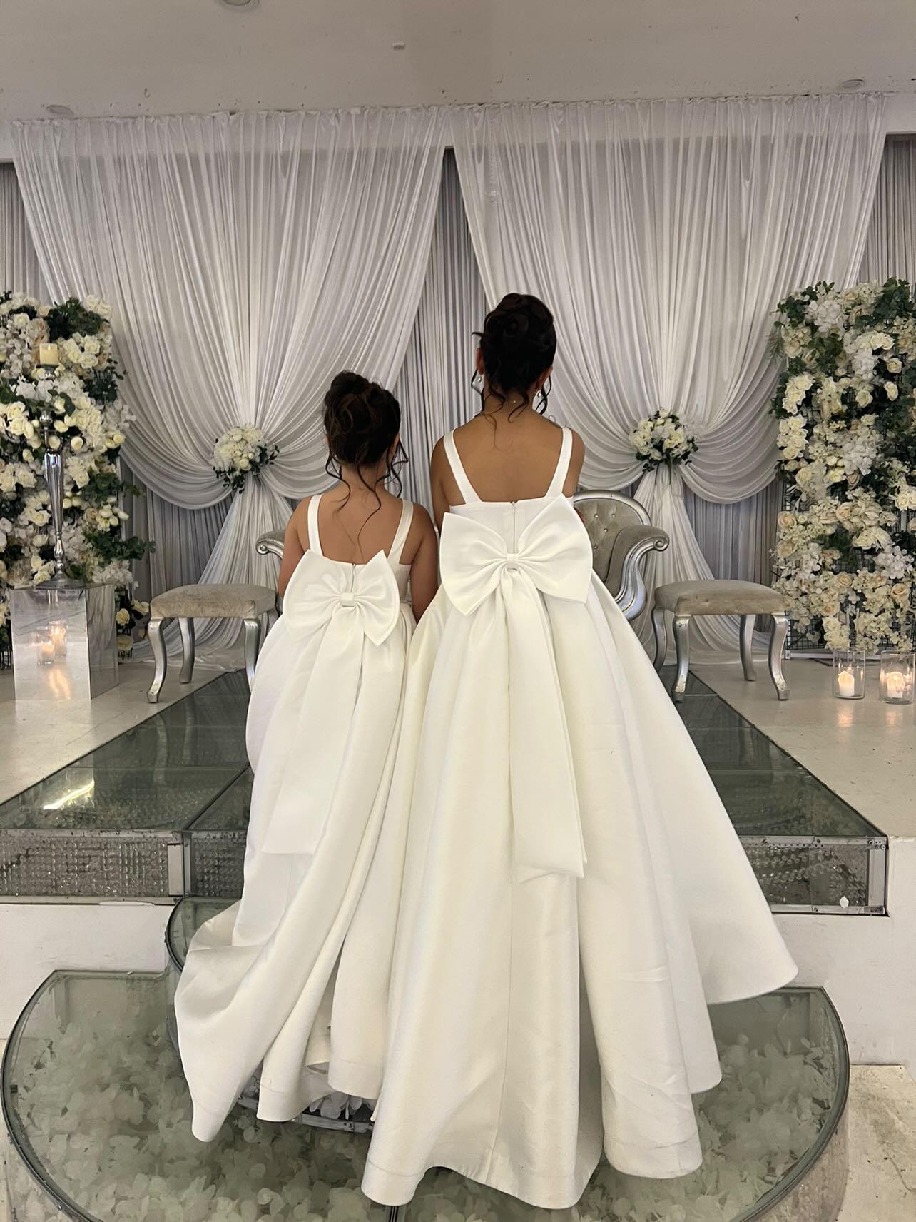 Sophia Mikado Blumenmädchenkleid (Auf Bestellung) Elfenbein