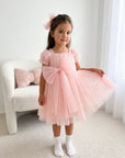 Partykleid mit Schweizer Punkten