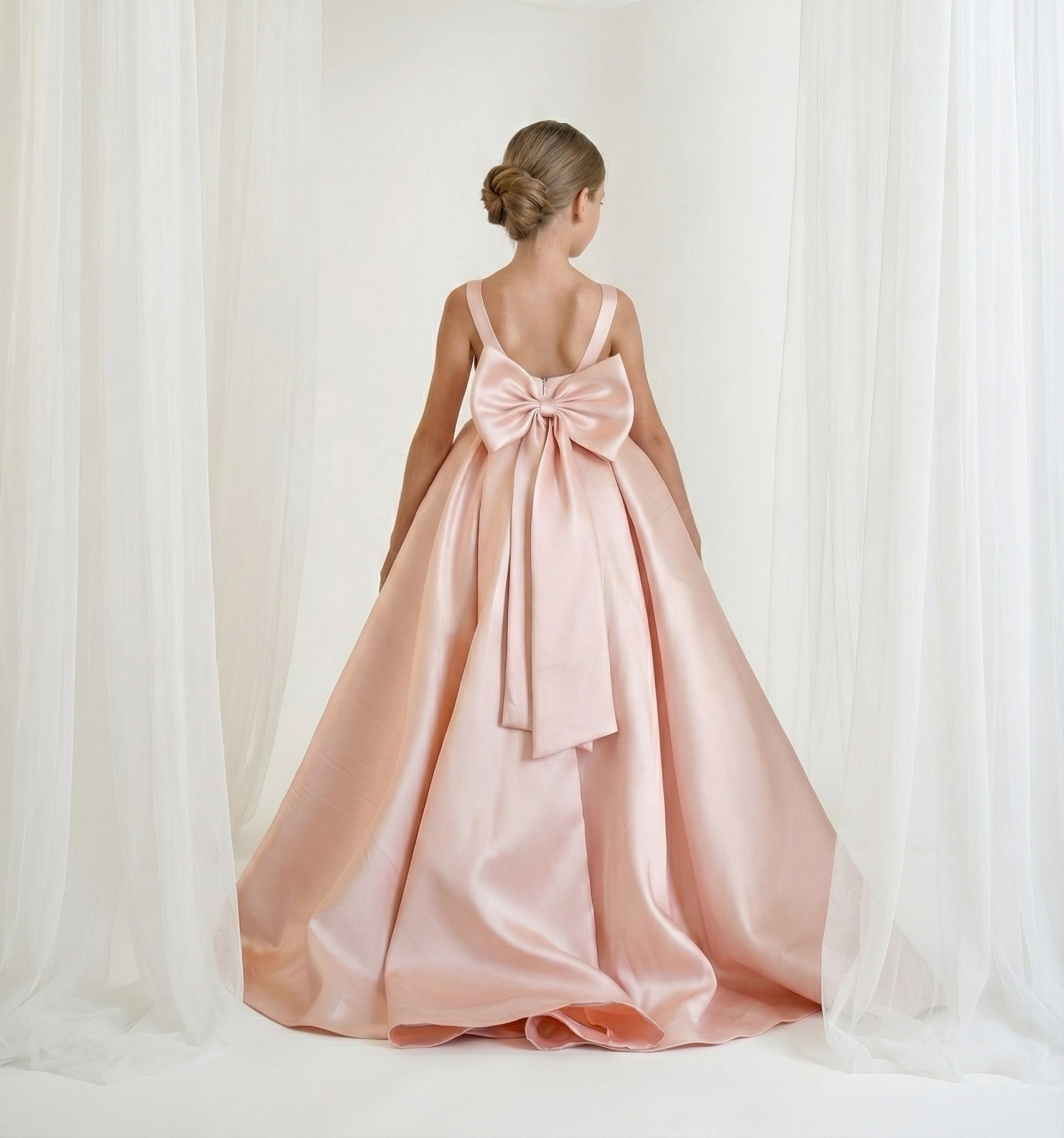 Sophia Mikado - Kleid für besondere Anlässe für Mädchen (Auf Bestellung gefertigt)